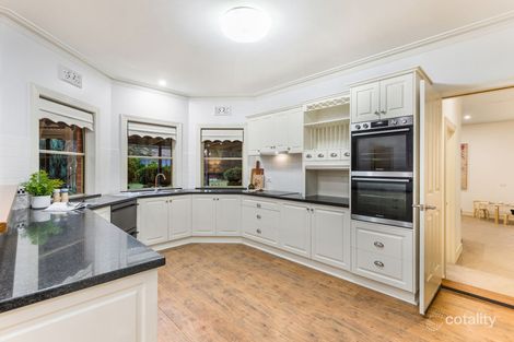 Property photo of 27 Isabella Grove Strathdale VIC 3550
