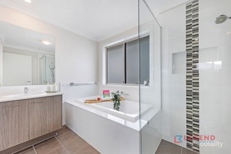 Property photo of 52 Beauchamp Drive The Ponds NSW 2769