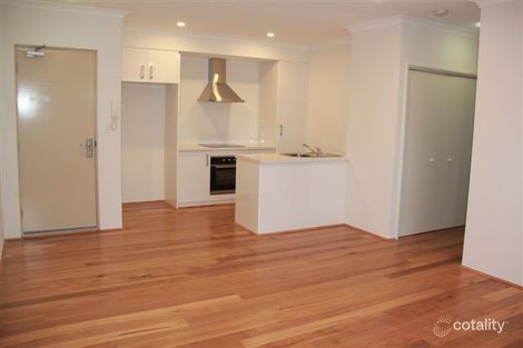 5/16 Pearl Rd, Cloverdale, WA 6105