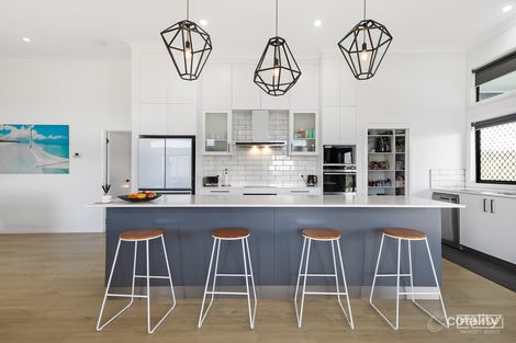 Property photo of 23 Shannons Drive Lammermoor QLD 4703