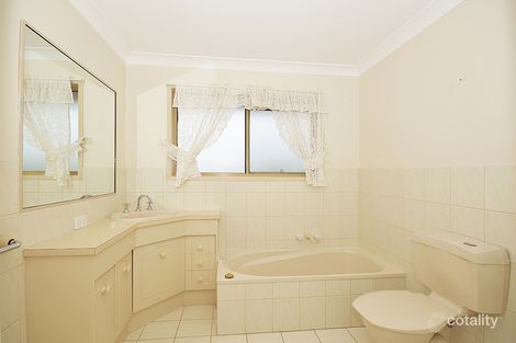 Property photo of 2/3 Bluegum Boulevard Banora Point NSW 2486