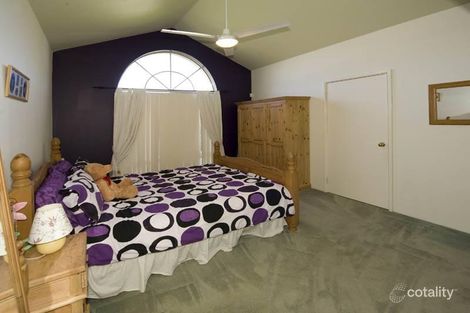 Property photo of 22 Springbrook Drive Ellenbrook WA 6069