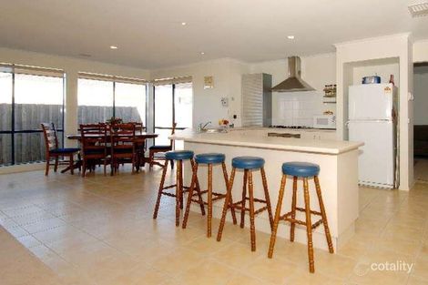 Property photo of 12 Glenview Court Hillside VIC 3037