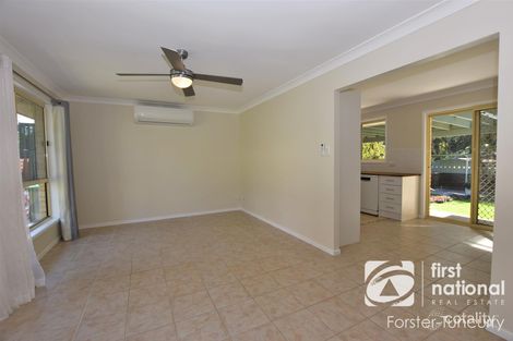 Property photo of 24 Seabreeze Parade Green Point NSW 2428