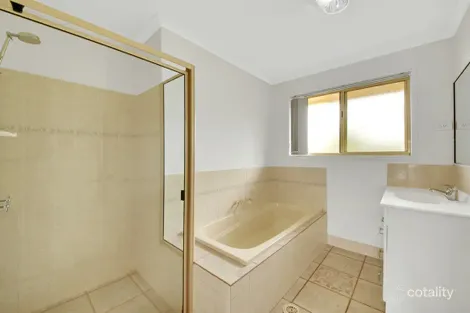 Property photo of 15 Waratah Crescent Tannum Sands QLD 4680