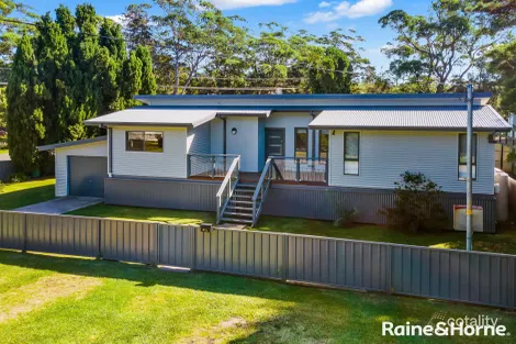 21 Oak Ave, Lake Tabourie, NSW 2539