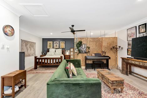 Property photo of 6 Caz Court Upper Coomera QLD 4209
