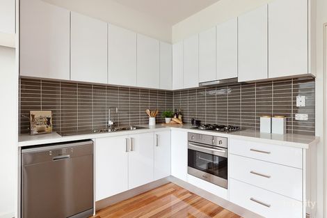 Property photo of 6/22 Irvine Crescent Brunswick West VIC 3055