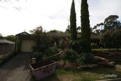 11 Forest Dr, Happy Valley, SA 5159