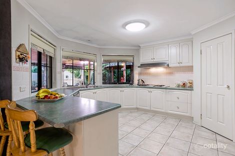 Property photo of 8 Sandy Court Taylors Lakes VIC 3038