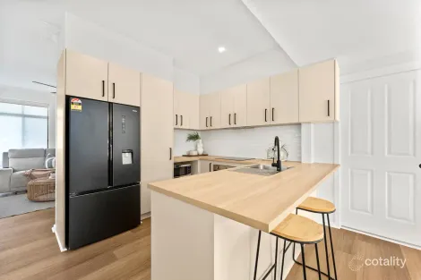 Property photo of 8 Madden Street Oak Flats NSW 2529