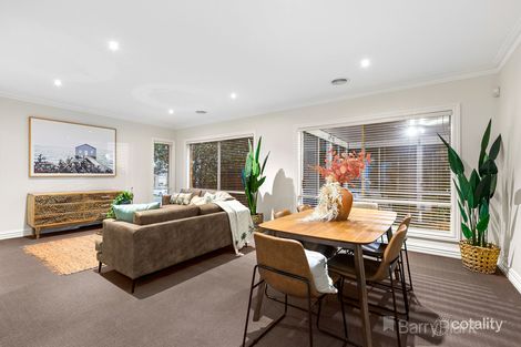 Property photo of 5 Rosemary Court Berwick VIC 3806