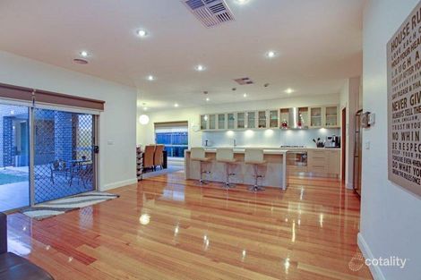 Property photo of 70 Suncroft Drive Lalor VIC 3075