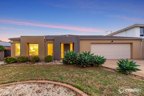 Property photo of 19 Napier Way Narre Warren South VIC 3805