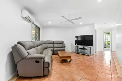 Property photo of 106 Snapper Street Kawungan QLD 4655