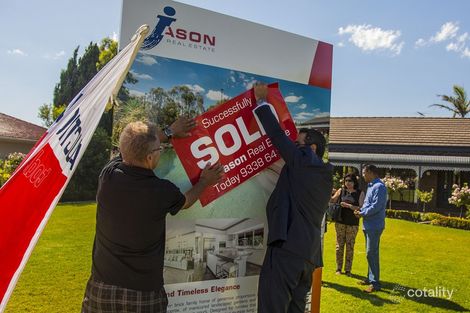 Property photo of 6 Cupar Place Greenvale VIC 3059