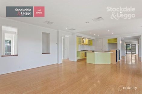 Property photo of 2 Eildon Avenue Manor Lakes VIC 3024