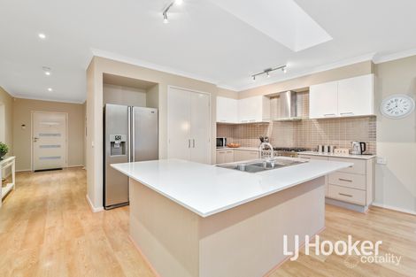 Property photo of 7 Sarton Link Pakenham VIC 3810