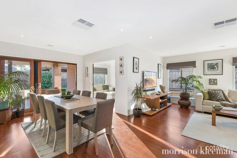 Property photo of 33 Waterway Boulevard Doreen VIC 3754