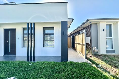 Property photo of 62 Horizon Loop Oran Park NSW 2570