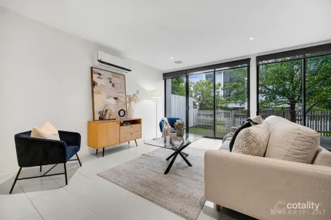 Property photo of 11 Rivulet Boulevard Springvale VIC 3171