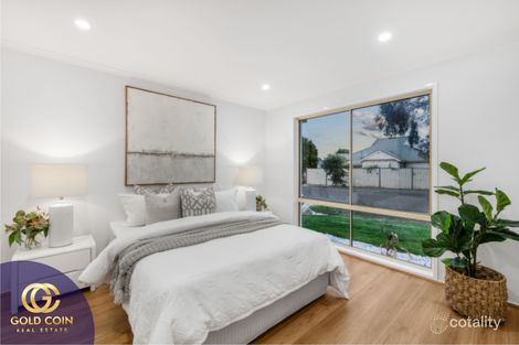 Property photo of 19 Eldershaw Drive Lynbrook VIC 3975