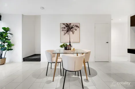 Property photo of 11 Rivulet Boulevard Springvale VIC 3171
