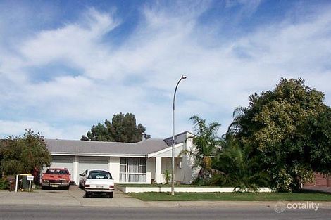 36 Illawarra Cres N, Ballajura, WA 6066