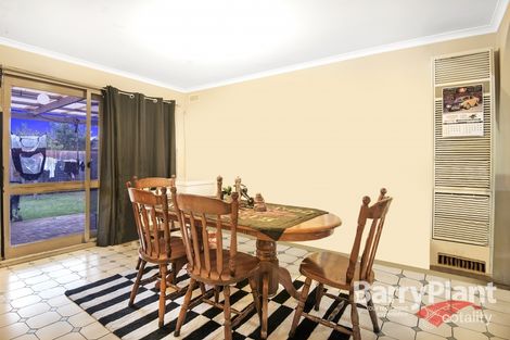 Property photo of 33 Daphne Crescent Werribee VIC 3030