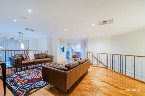 Property photo of 16 Almands Avenue Roxburgh Park VIC 3064