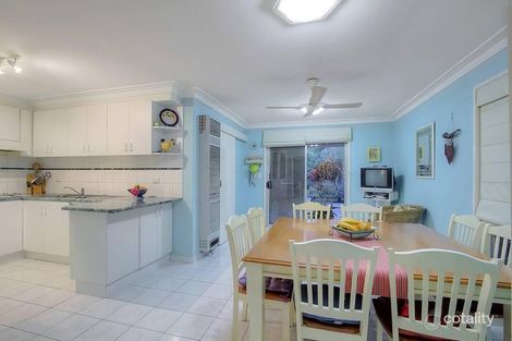 Property photo of 28 Luton Way Bundoora VIC 3083