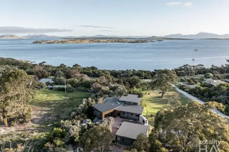 Property photo of 53 Franklin Parade Lady Barron TAS 7255