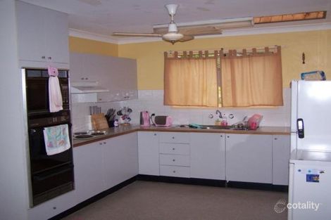 Property photo of 2 Baldwin Boulevard Windermere Park NSW 2264