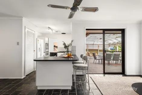 Property photo of 21 Coachhouse Drive Gulfview Heights SA 5096