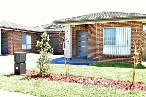 Property photo of 95 Carroll Crescent Plumpton NSW 2761