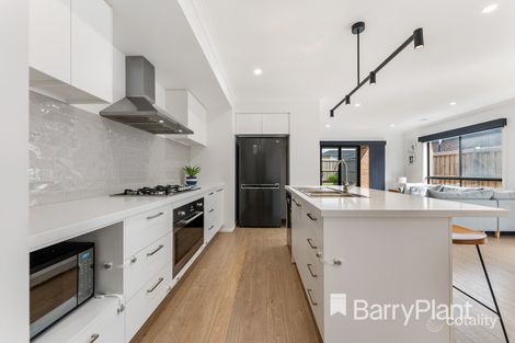 Property photo of 8 Stanmore Crescent Wyndham Vale VIC 3024
