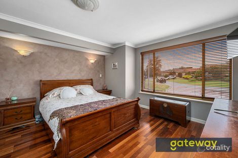 Property photo of 25 Aylesbury Close Jandakot WA 6164