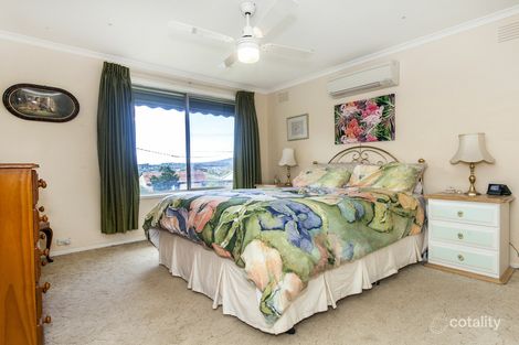 Property photo of 21 Barina Avenue Mooroolbark VIC 3138