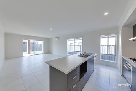 Property photo of 26 Quarter Street Roxburgh Park VIC 3064