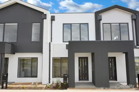 11 PAJARO WALK, CLYDE NORTH, VIC 3978