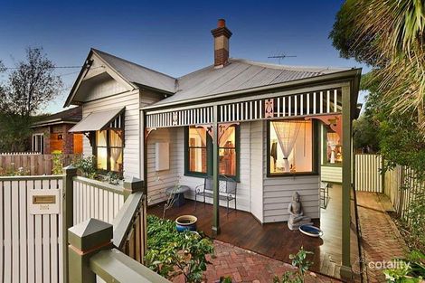 Property photo of 2 Pizer Street Geelong West VIC 3218