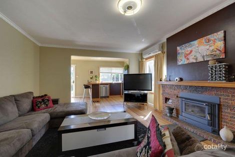 Property photo of 10 Cedar Street Lindisfarne TAS 7015