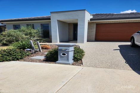 Property photo of 22 Mervyn Way Mambourin VIC 3024