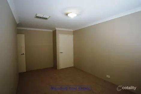 Property photo of 32 Ripplevale Circle Carramar WA 6031
