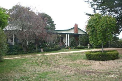 18 Jason Dr, Woodend, VIC 3442