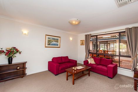 Property photo of 6 Hollitt Place Noranda WA 6062