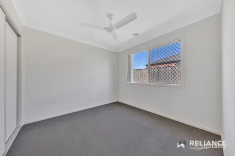 Property photo of 172 James Melrose Drive Brookfield VIC 3338