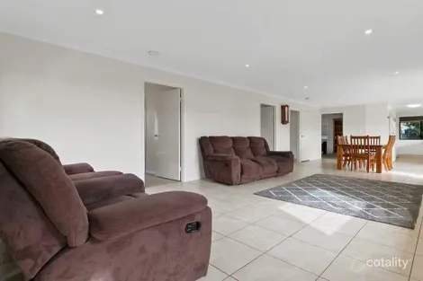 Property photo of 15 Crawford Drive Dundowran QLD 4655