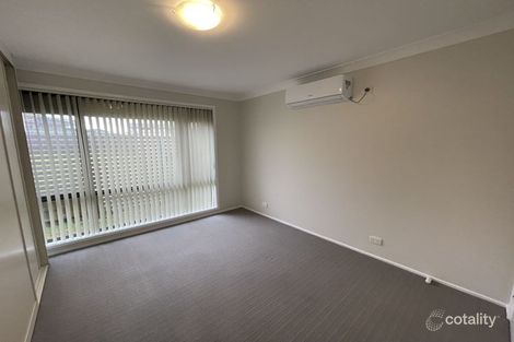 Property photo of 4 Banquo Place Rosemeadow NSW 2560