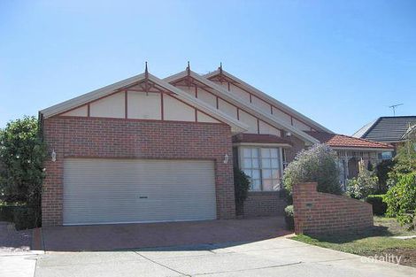 15 Blaxland Pl, Taylors Lakes, VIC 3038